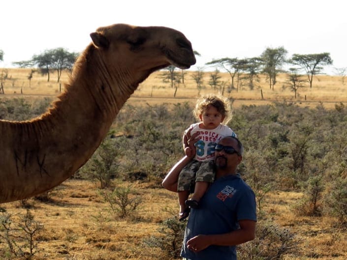 Checking out camels with Che